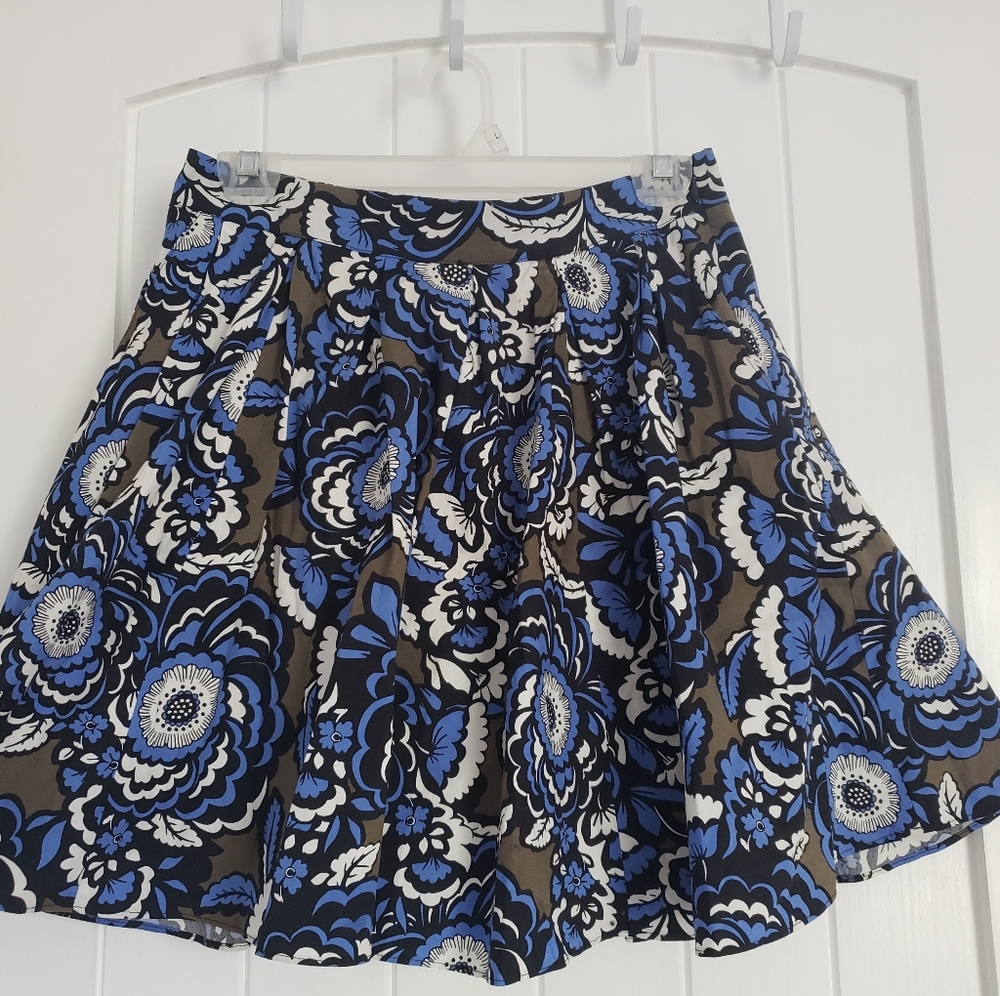 Express High waisted pleated skirt